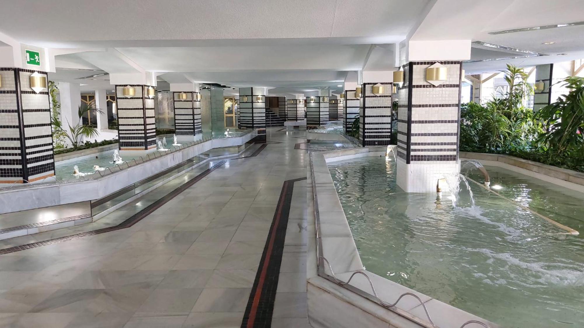 Benalbeach R&R Suite เบนัลมาเดนา ภายนอก รูปภาพ