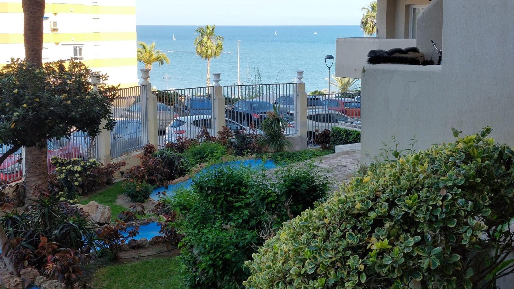 Benalbeach R&R Suite เบนัลมาเดนา ภายนอก รูปภาพ