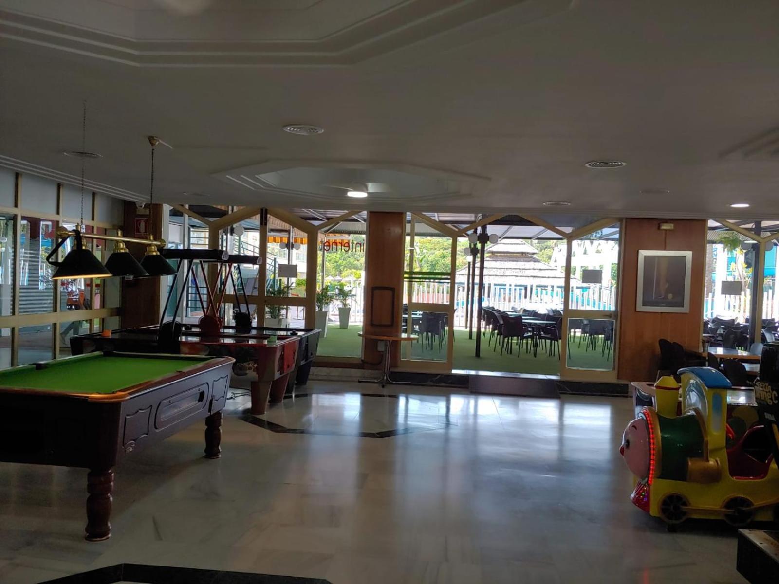 Benalbeach R&R Suite เบนัลมาเดนา ภายนอก รูปภาพ
