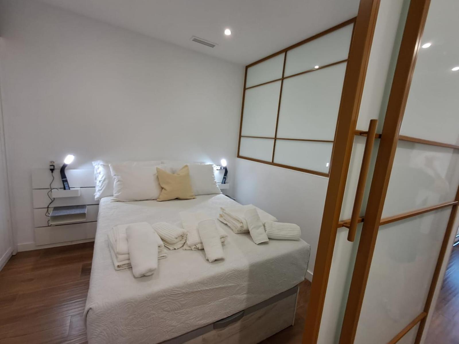 Benalbeach R&R Suite เบนัลมาเดนา ภายนอก รูปภาพ