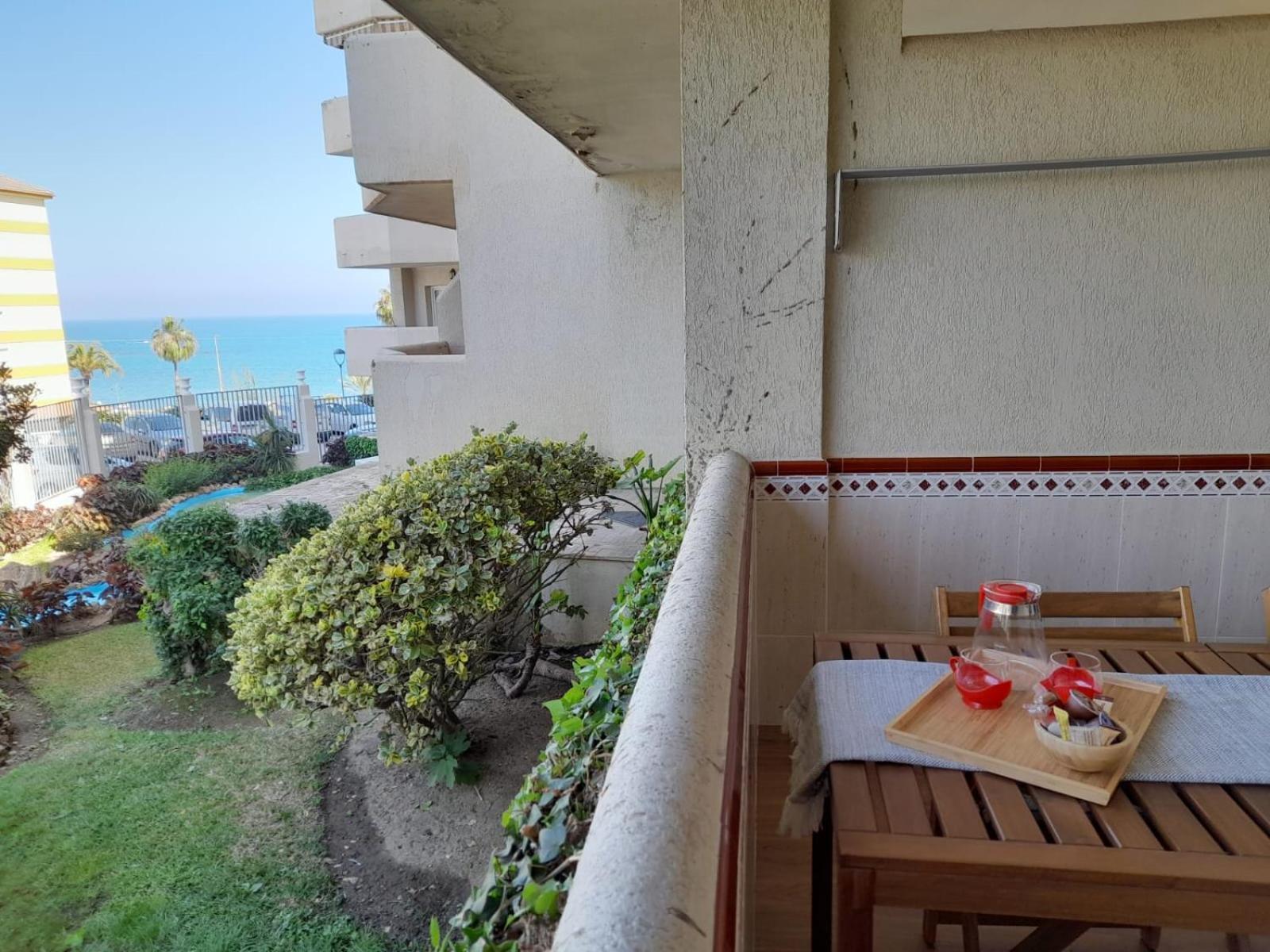 Benalbeach R&R Suite เบนัลมาเดนา ภายนอก รูปภาพ